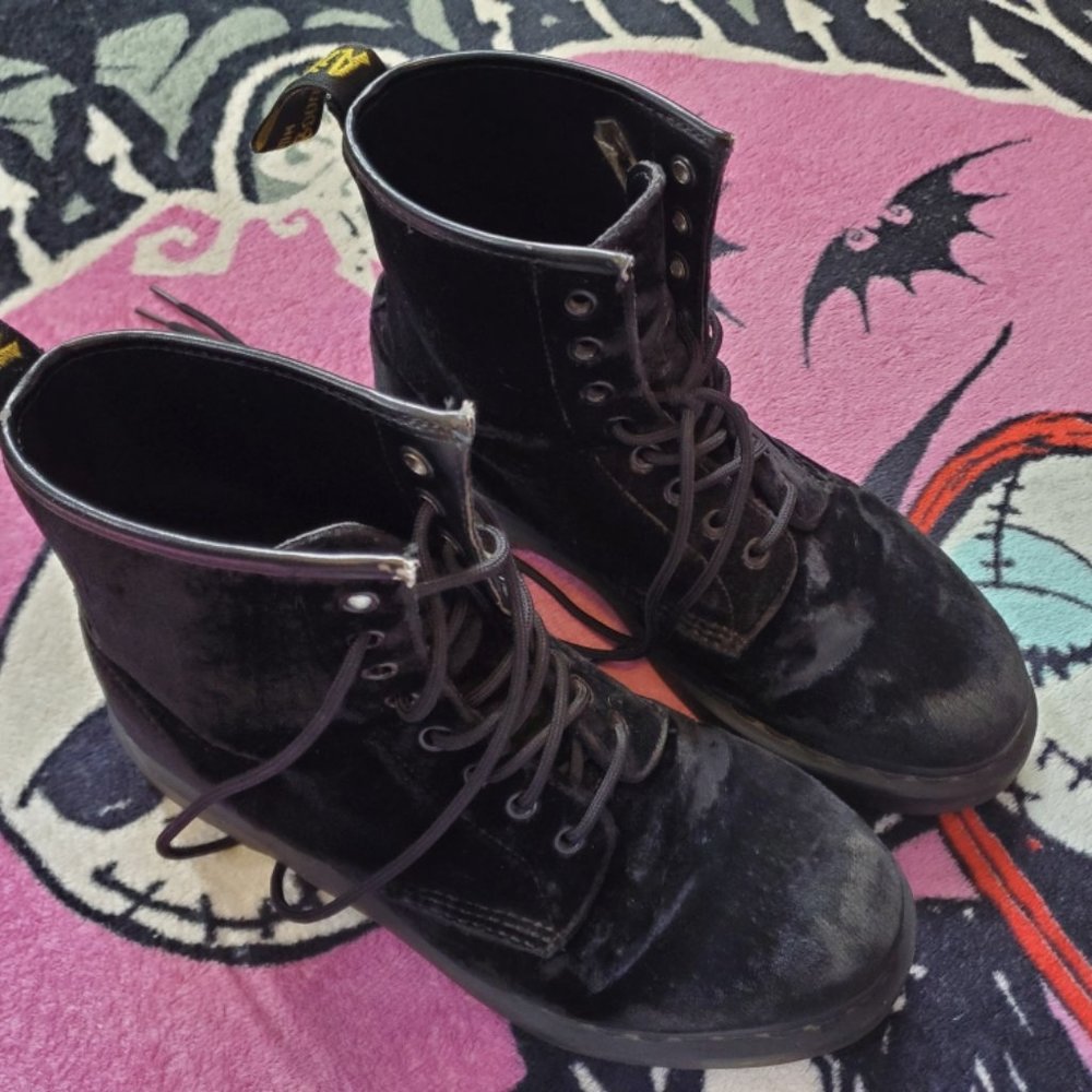 Black Velvet Doc Martens, US size 9 L